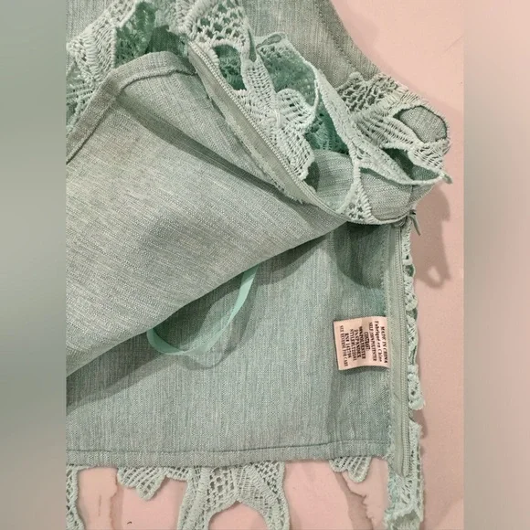 Linen Coral design tank top - crop - Picture 2 of 4